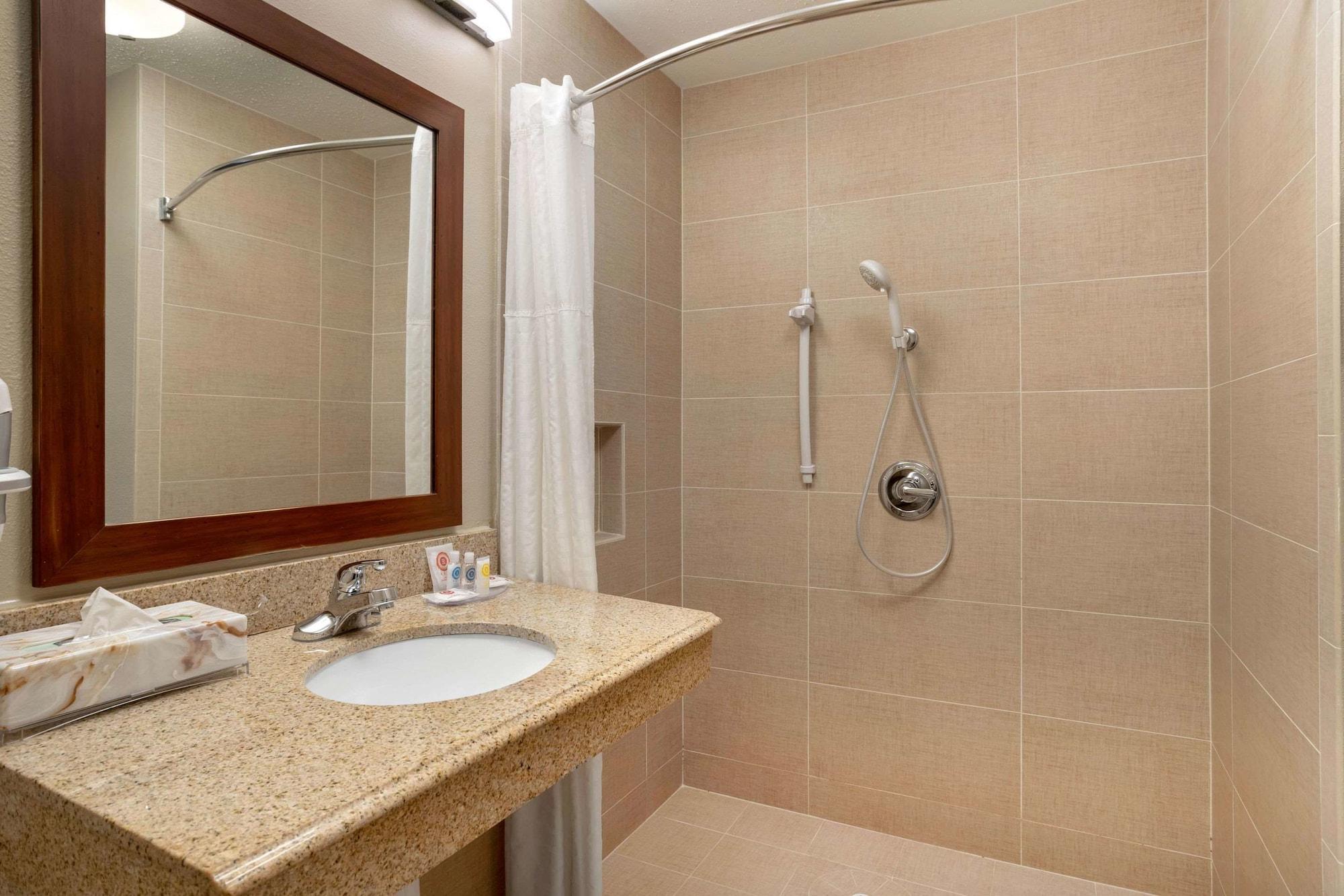 Comfort Inn & Suites Port Arthur-Port Neches Экстерьер фото