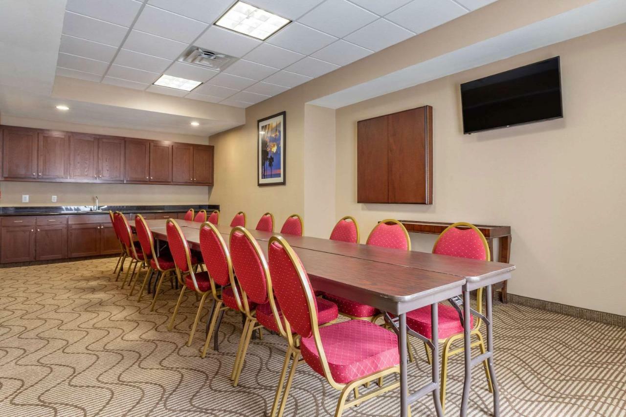 Comfort Inn & Suites Port Arthur-Port Neches Экстерьер фото